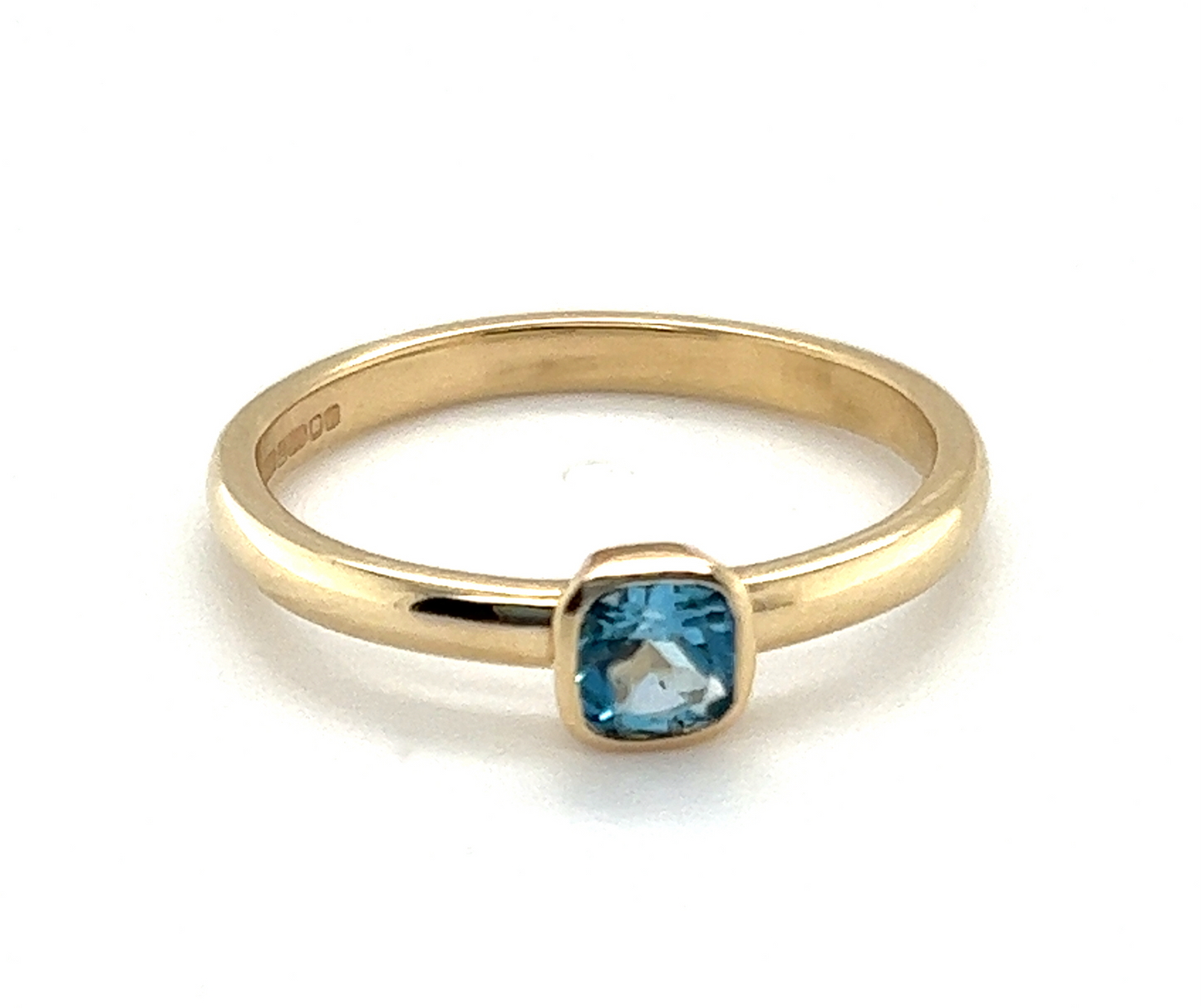 Swiss Blue Topaz & Yellow Gold cushion Cut Ring