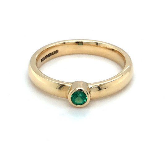 Emerald & Yellow Gold Ring