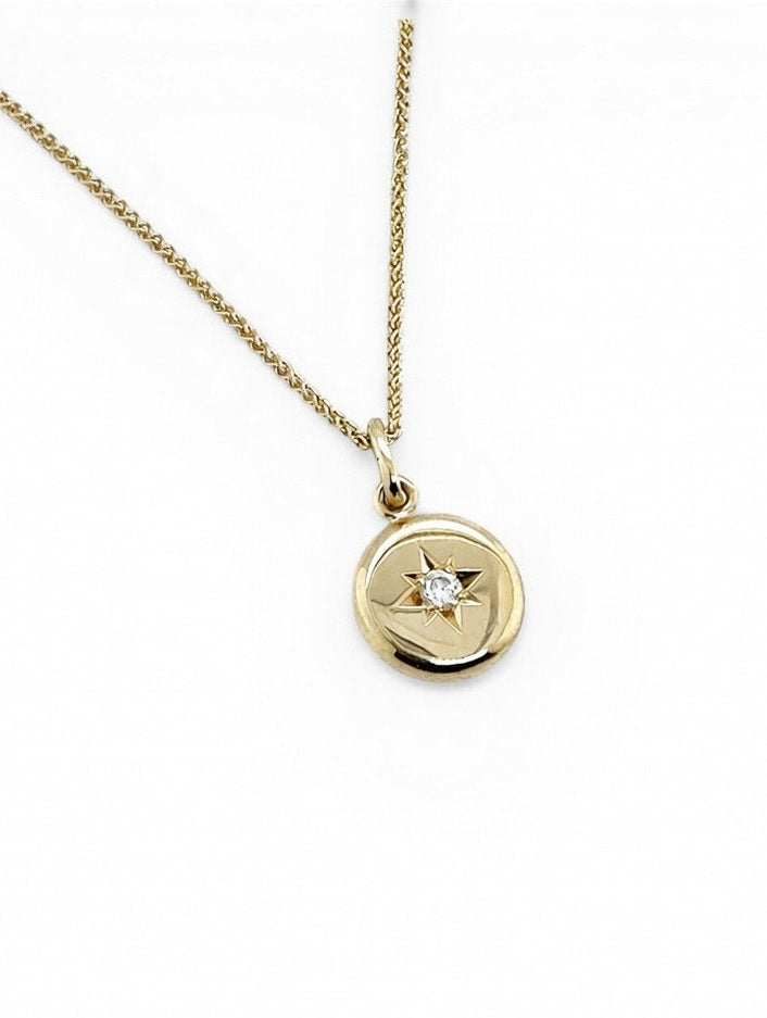 Nova Star Set Diamond & Yellow Gold Pendant Necklace